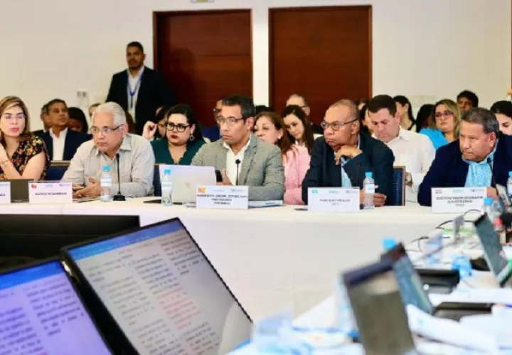 La Comisión de Reformas Electorales ha efectuado 27 reuniones y en este momento se encuentra en su cuarta fase de discusión.  Archivo