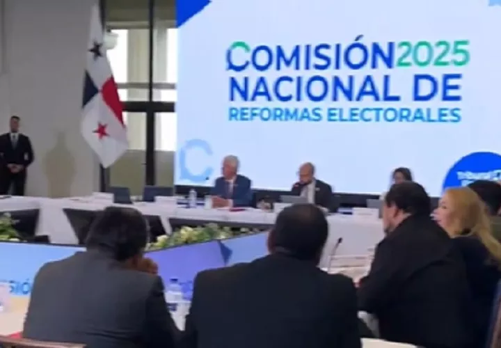 La Comisión de Reformas Electorales celebró este jueves su sesión 28, con un artículo aprobado. Internet