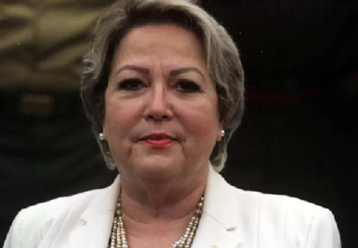 Diversas acusaciones de presunta corrupción han sido expuestas en el ámbito político y judicial contra la presidenta de la Corte.