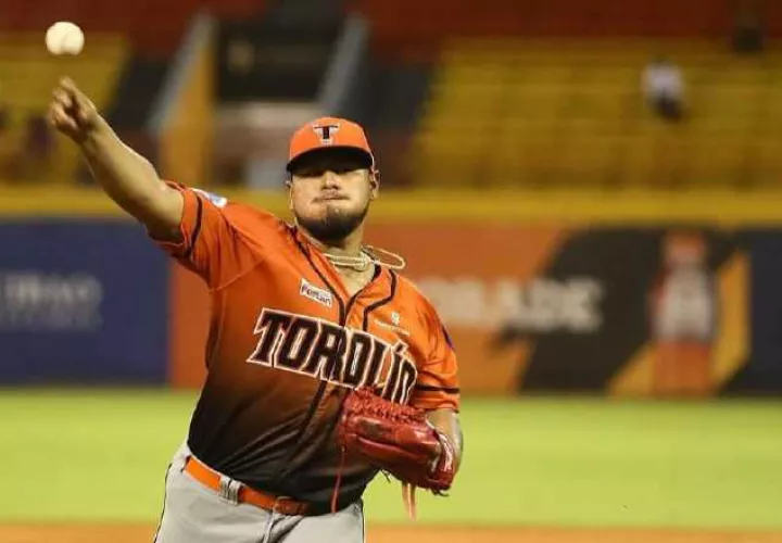 El panameño Jaime Barría será el abridor de Toros del Este ante Águilas Cibaeñas. Foto: @torosdeleste
