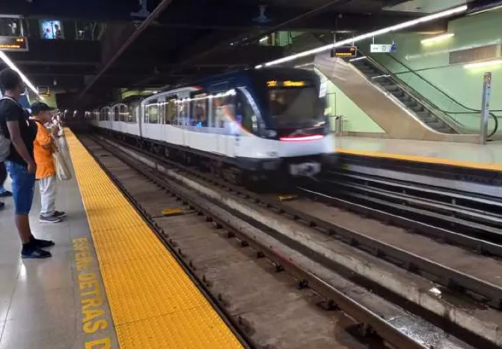 La primera línea del metro es la única que cuenta con un tramo subterráneo hasta que entre en funcionamiento la tercera línea.  Archivo