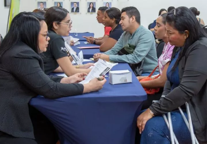 La generación de empleos comienza a dar señales de recuperación, luego de que en años anteriores no marchara acorde al crecimiento. Cortesía