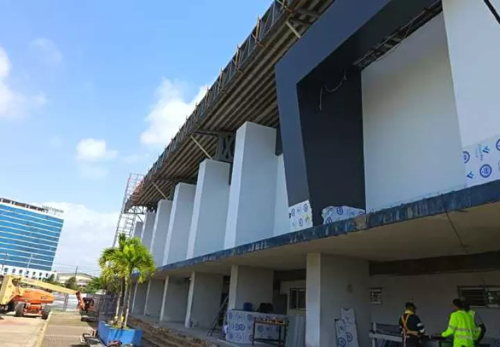 Estadio Armando Dely Valdés. Foto:Diómedes Sánchez S.