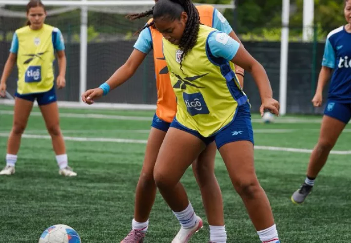 El equipo femenino debuta ante el local Costa Rica. Foto: FPF