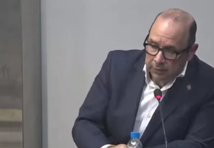 El actual defensor, Eduardo Leblanc González, explicó porque quiere seguir en el cargo.  Internet