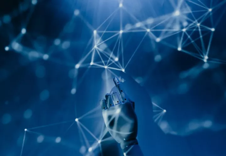 A través de herramientas analíticas de Inteligencia Artificial, las organizaciones actuales logran medir la tensión emocional en redes sociales.  Foto: Pexels
