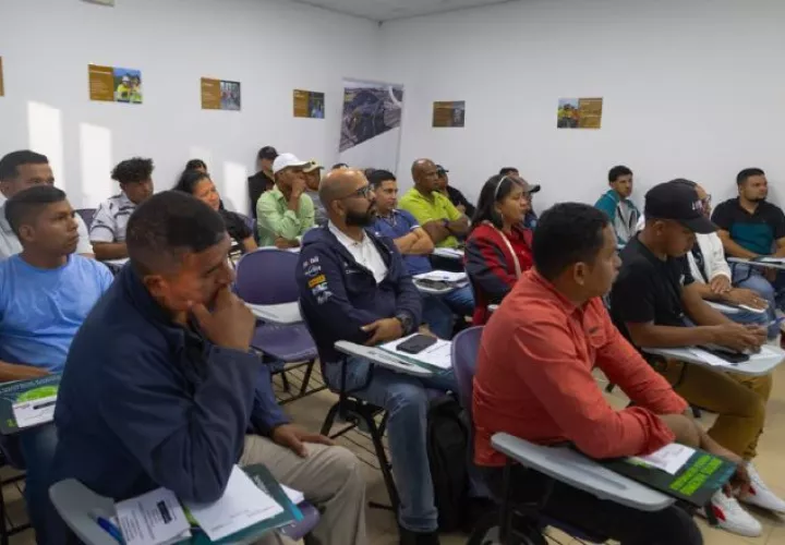 Las nuevas contrataciones, según datos suministrados por la empresa, han beneficiado a aproximadamente 1,000 personas de las comunidades cercanas al proyecto.  Cortesía