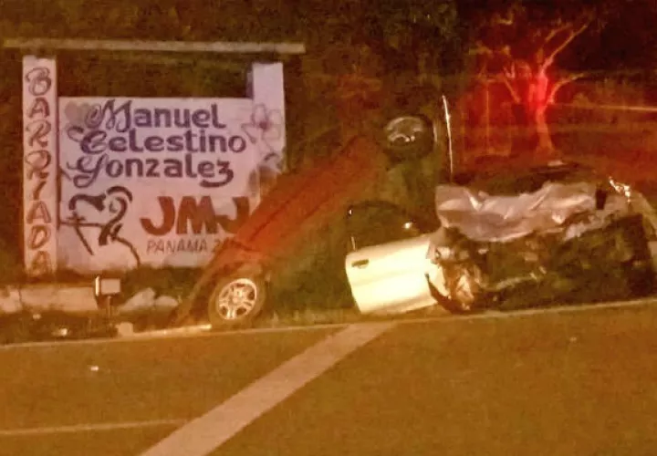 Policía, su esposa y su hijo a punto de nacer fallecen en accidente de tránsito en Pocrí. Foto/Cortesía