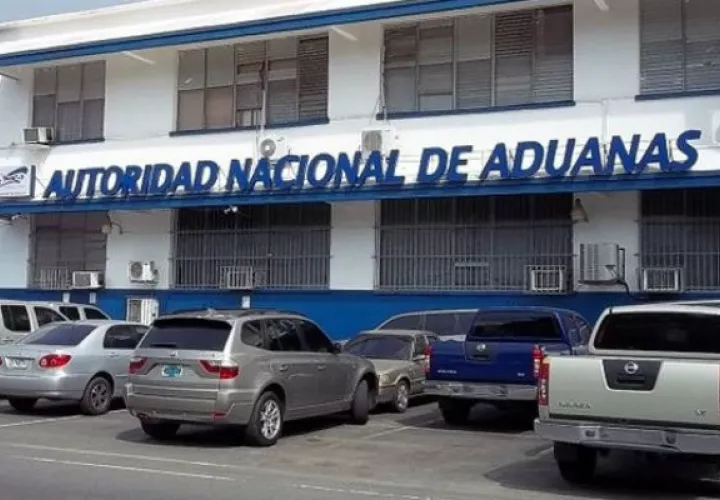 La Autoridad Nacional de Adunas recibe traslado de partida