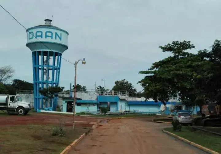A partir de las 8:00 a.m., los clientes y usuarios de San Carlitos contarán con el suministro, mientras que los clientes de Colinas de Santa Cruz tendrán agua potable a partir de las 3:00 p.m. Foto/Diómedes Sánchez