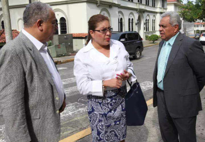 Según sus abogados, Ricardo Martinelli sabía que había mucha mano peluda y que podía ocurrir lo peor.