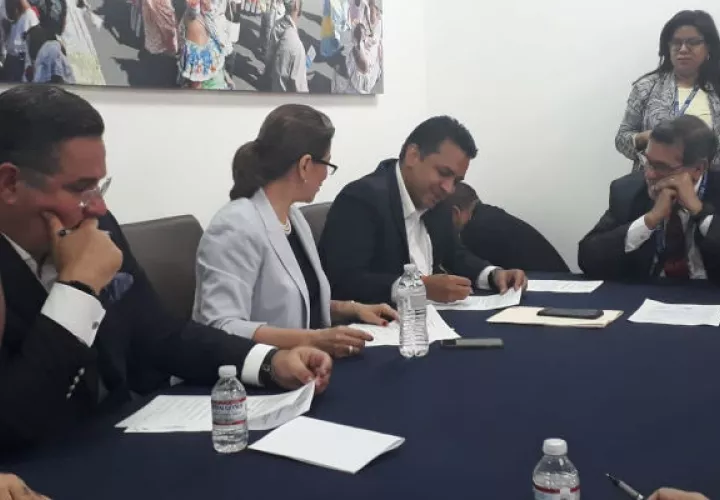 La convocatoria del candidato presidencial Marco Ameglio a unificar propuestas no ha sido respondida por Ricardo Lombana y Ana Matilde Gómez.