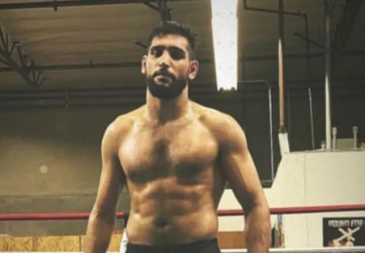 Amir Khan