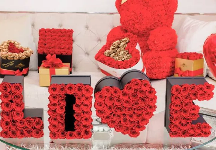 Los arreglos de flores es uno de los obsequios más populares en San Valentín.  Fotos: Lovely Roses 