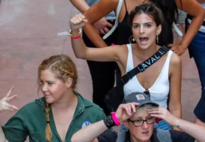 Amy Schumer y Emily Ratajkowski.