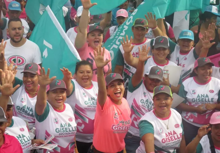 Ana Rosas es candidata a diputada por el circuito 4-6 en la provincia de Chiriquí.