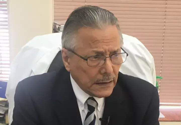 Anibal Villa Real suma 39 años al servicio del Instituto Oncológico Nacional (ION). /Foto Juan Carlos Lamboglia