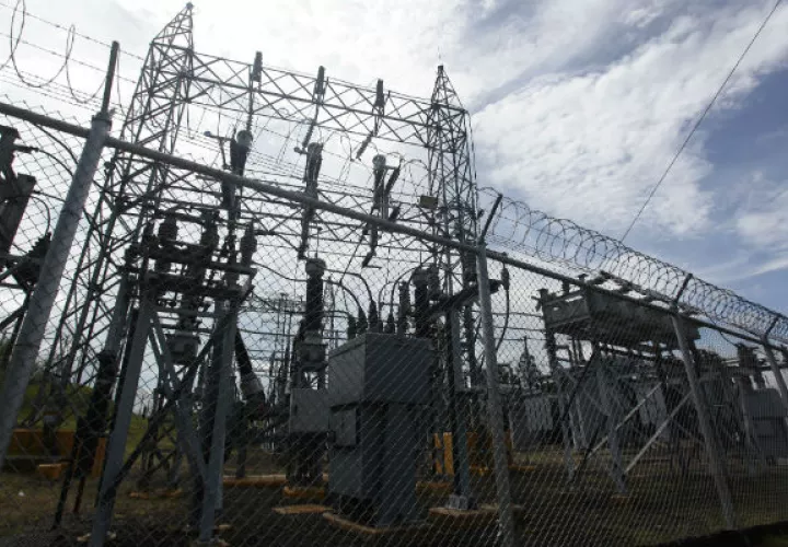 Un fallo en la red eléctrica de Honduras dejó a oscuras al país Centroamericano y "apagó" cerca del 40 % del área. 