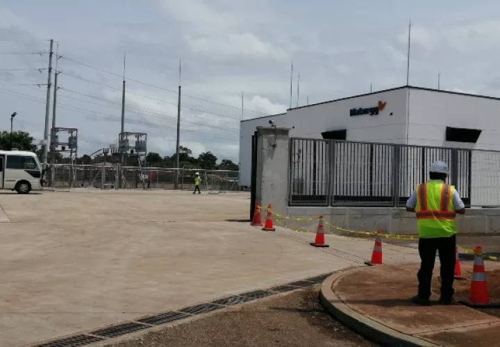 El robo de energía en los asentamientos informales es una de las principales causas de interrupciones eléctricas en la provincia de Panamá Oeste. Foto/Eric Montenegro