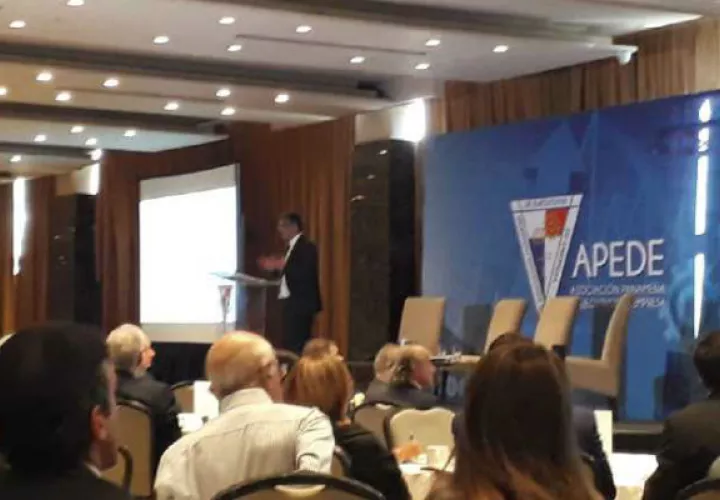 Participación de Carlos Garcimartín, economista jefe del BID. /Foto Yessika Valdés