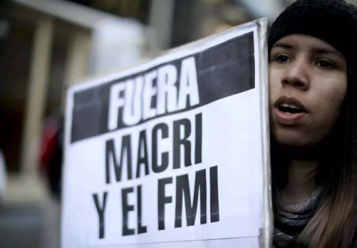 Rechazan que prioridad sea el pago de la deuda externa. Foto: AP