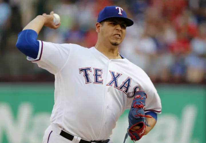 Ariel Jurado juega en los Rangers. Foto:AP