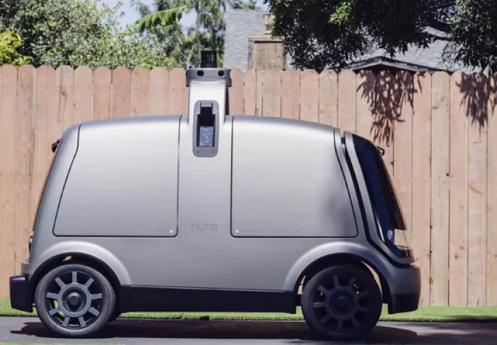 El vehículo no tripulado de Nuro, el R1, se agregará a una flota de vehículos Prius autónomos que han ejecutado el servicio de entrega de comestibles de auto conducción en Scottsdale, Arizona, con operadores de vehículos desde agosto.FOTO/AP