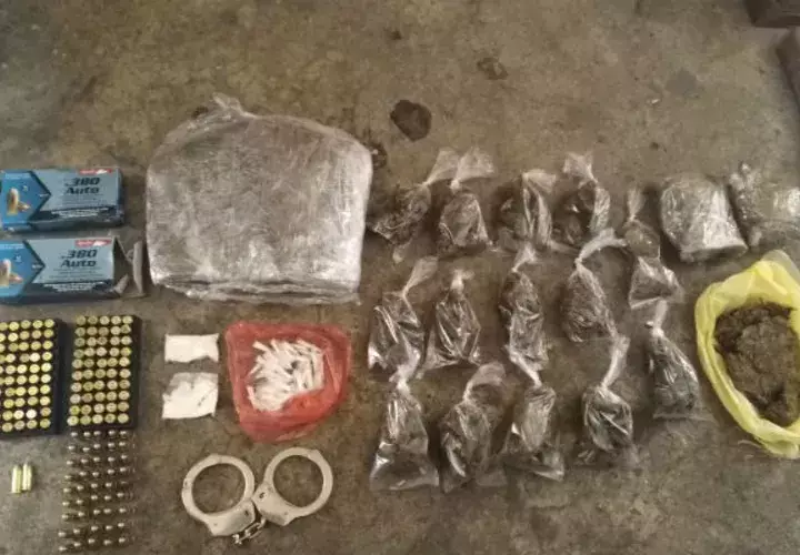 Armas y droga en Santa María, Betania