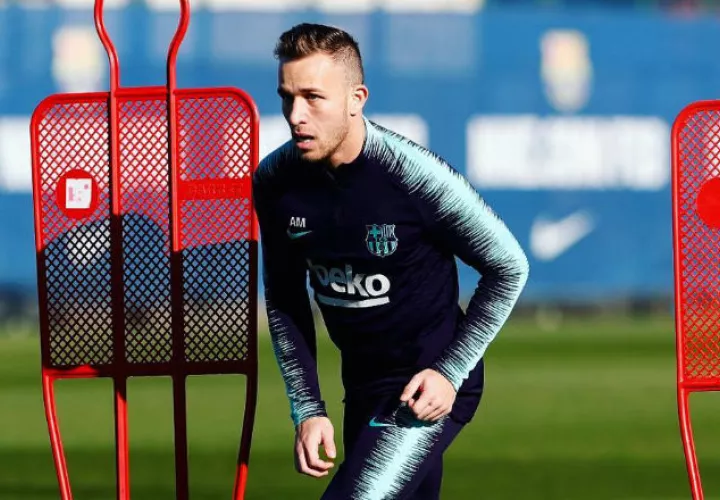 Arthur Melo durante un entrenamiento con el Barcelona Foto @arthurmelo
