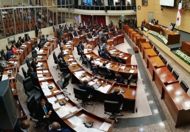  La bancada del Partido Revolucionario Democrático (PRD) está formada 35 diputados.