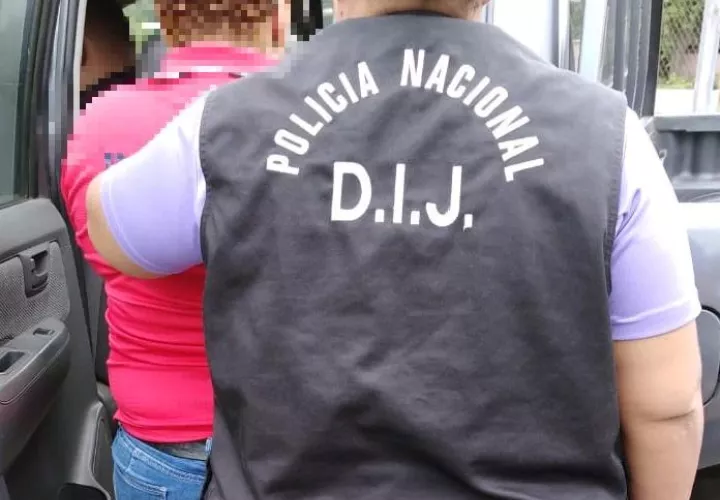 A la mujer se le trasladó al centro femenino de Los Algarrobos donde permanecerá por el término de seis meses, tiempo otorgado por la jueza Rita Williams al Ministerio Público para que investigue. Foto/José Vásquez
