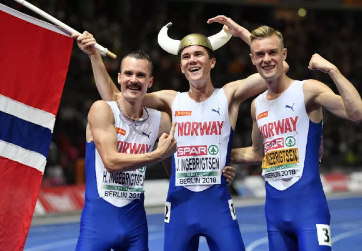Henrik (izq.), Jakob y Filip Ingebrigtsen son corredores de clase mundial noruegos que entrenan y compiten juntos. Foto/ Martin Meissner/Associated Press.
