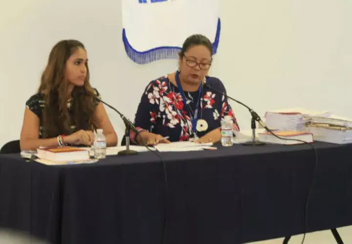 La audiencia se realiza en ausencia de Ricardo Martinelli, debido a que el Sistema Penitenciario no permitió que este asistiera al acto.