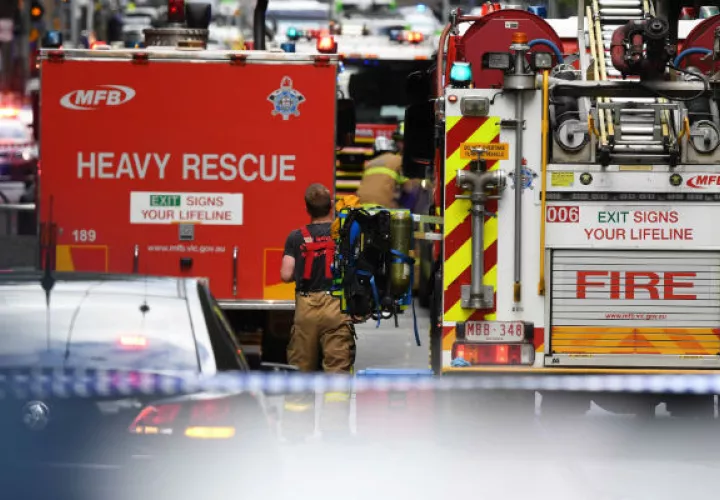 Según la Policía australiana, el autor, que era conocido por los servicios de Inteligencia y terrorismo, murió media hora después de llegar al hospital.