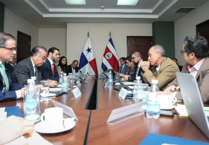 Autoridades de Costa Rica y Panamá abordaron temas como: comercio exterior, agro, importaciones y exportaciones.