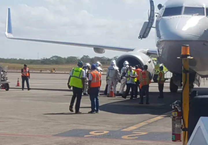 La aeronave aterrizó sin problemas.
