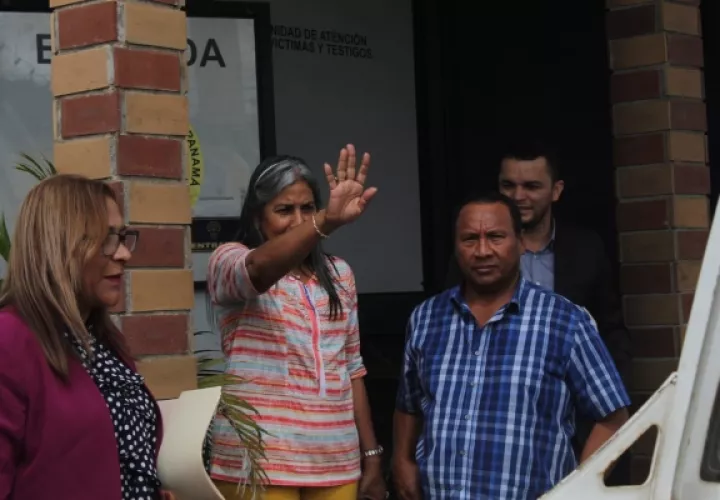 Acompañado de su equipo legal, Balbino Gómez presentó la querella penal, que busca poner fin a tres años de pleitos tras su salida del conjunto de Ulpiano Vergara. Foto/Thays Domínguez