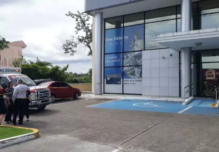 Banco General de Plaza Carolina