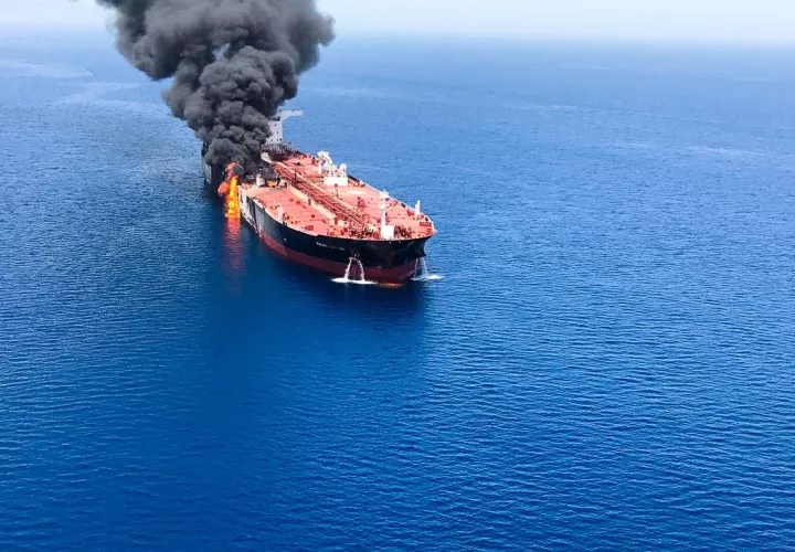 "Echar la culpa a Irán por el incidente sospechoso y lamentable de los cargueros parece ser la cosa más fácil y simplista que Pompeo y otros estadistas de EEUU pueden hacer".