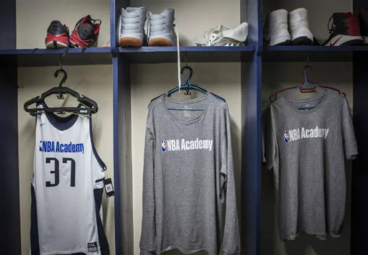 La Academia NBA en Saly, Senegal, es parte de una iniciativa de la liga para crecer el juego en África. Foto/ Jane Hahn para The New York Times.