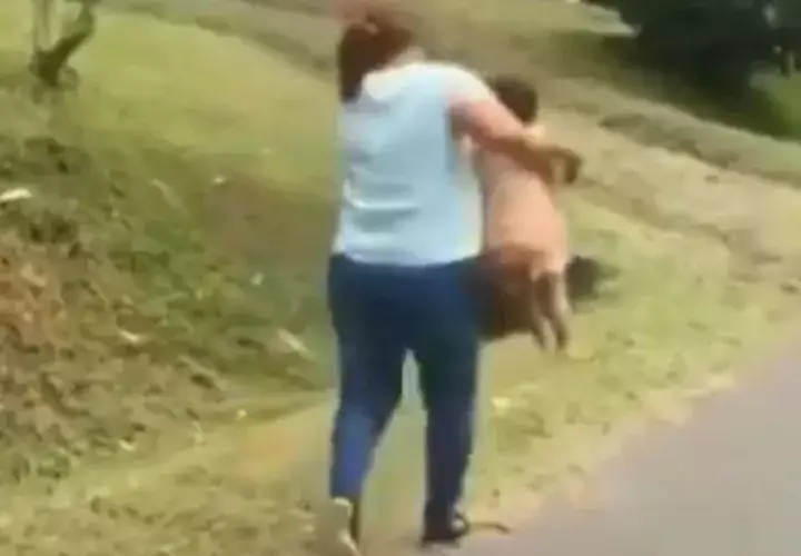 Rescatan a una bebé al borde de una carretera en Boquete; otra niña cayó de un auto en Vacamonte. Foto: Panamá América.