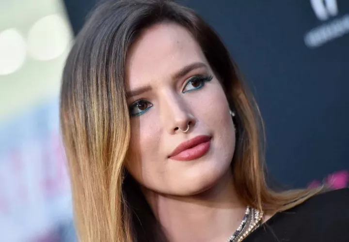 Bella Thorne.