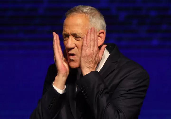 Benny Gantz, exjefe de personal del ejército israelí y candidato a primer ministro durante un mitin con partidarios en Tel Aviv. Foto: EFE.