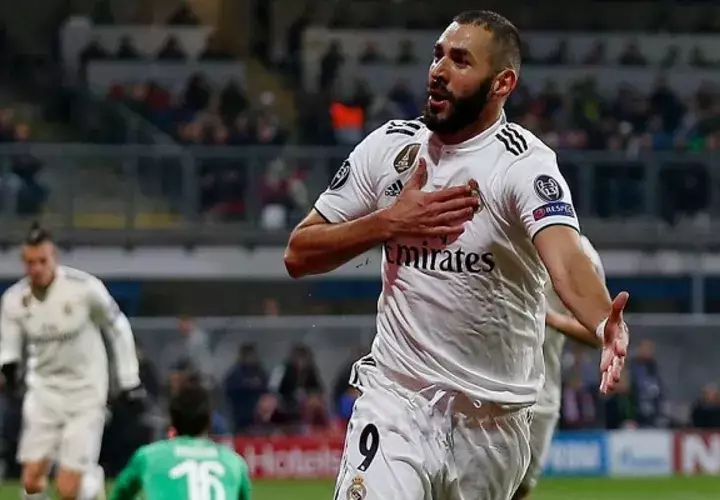 Benzema toma el relevo de Cristiano.