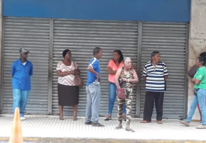 Exigen dialogar con las altas autoridades de la Lotería Nacional de Beneficencia. Foto/Diómedes Sánchez