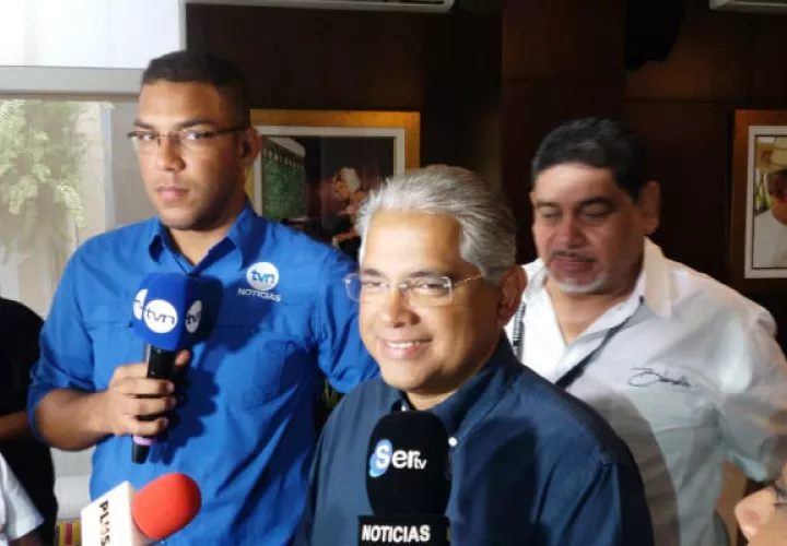 Con diferentes actividades los candidatos presidenciales iniciaron el día electoral.