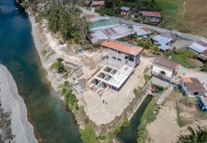 Así se encuentra el río Teribe, en Bocas del Toro. Foto del Idaan