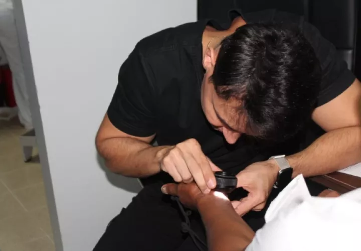 Se hicieron 376 procedimientos de consultorios entre ellos; 80 electrocardiogramas, 62 ecocardiogramas, 60 ultrasonidos ginecológicos, además de procedimientos urológicos y dermatológicos. Foto/Mayra MAdrid