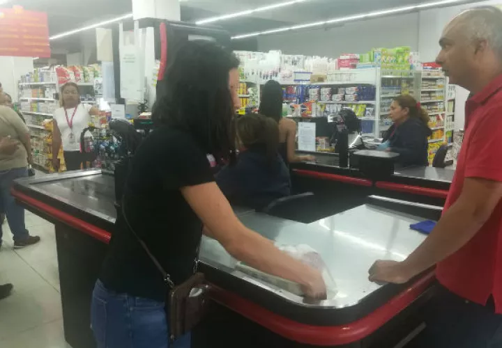 De incurrir en esta falta la Acodeco tiene la obligación de aplicar multas a los comercios que oscilan entre los 100 a 300 dólares. Foto/Cortesía Acodeco