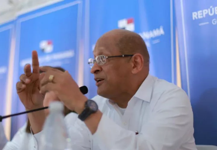  Alexander: "Lo que se perfila es tener un déficit del doble de lo que ya tenemos".